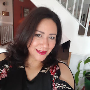 Meet your Posher, Ivette